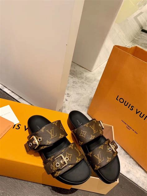 marge sac louis vuitton|louis vuitton slip on sandals.